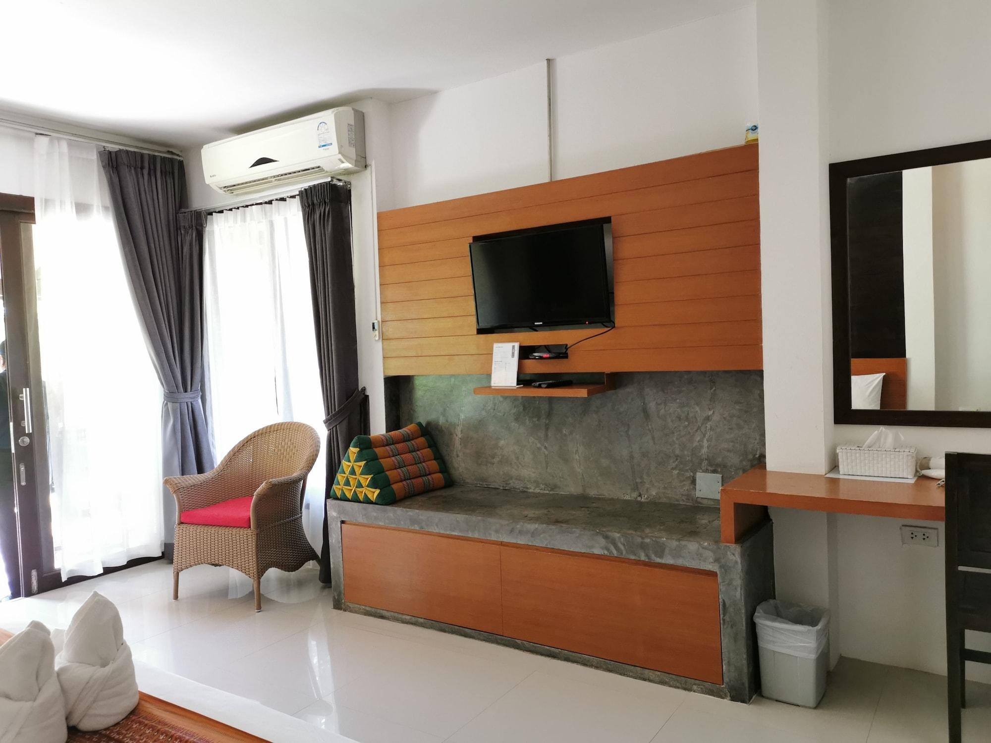 Nana Beach Hotel & Resort Pathiu Exterior photo