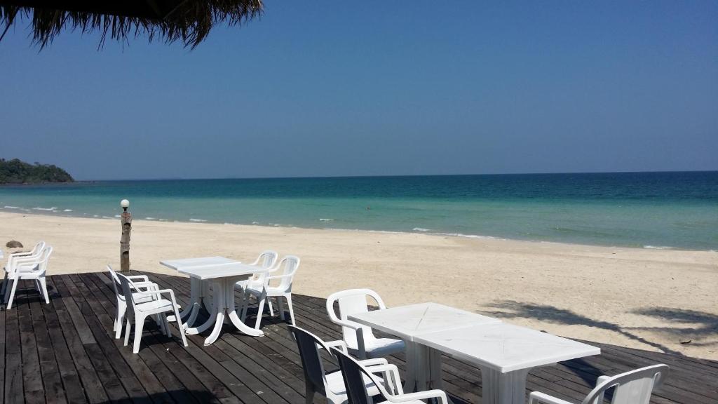 Nana Beach Hotel & Resort Pathiu Exterior photo
